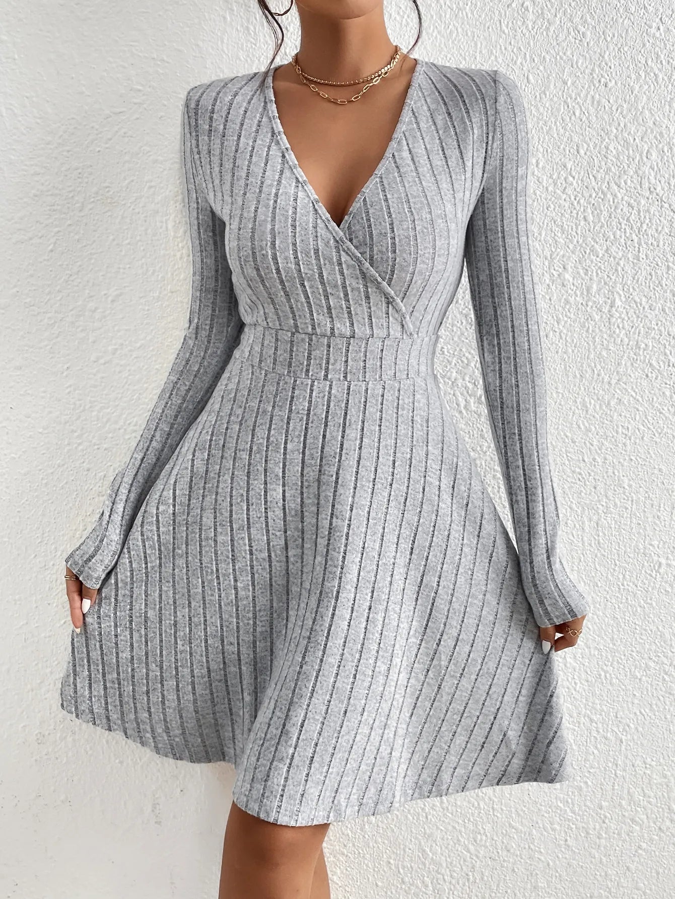 Bodycon Dress V-Neck Long Sleeve Dress.